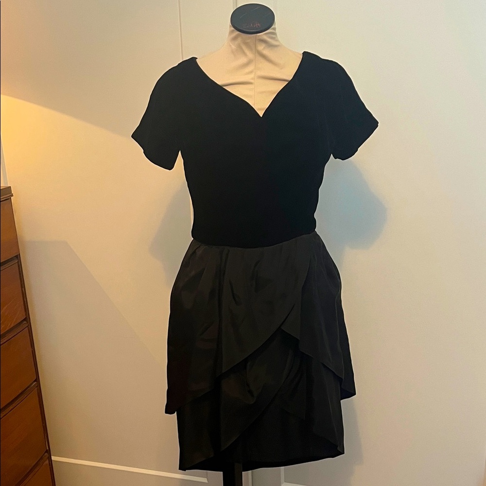 Vintage early ‘60s Suzy Perette  Black Dress!